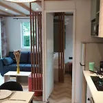 Spacieux Avec Terrasse Pour 6 Personnes - Api-1-52-482 キャンプ場