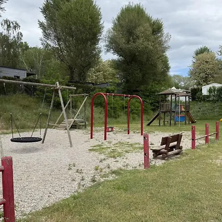 Campingplatz Spacieux Avec Terrasse Pour 6 Personnes - Api-1-52-482